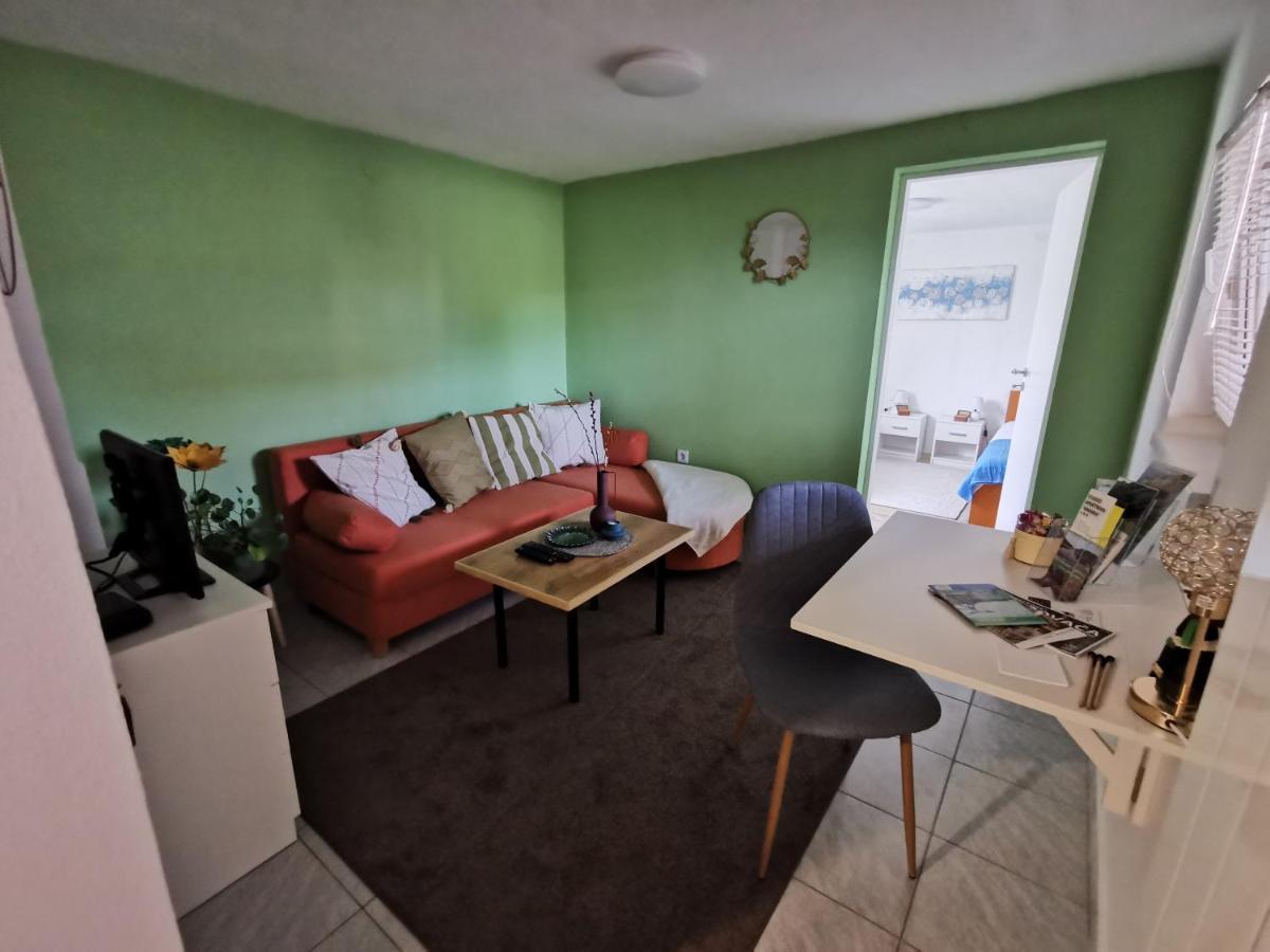 Studio Apartman Krosna Perusic Eksteriør bilde